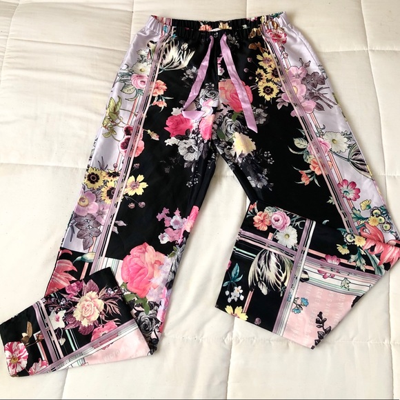 Victorias Secret Satin Floral Pajama 